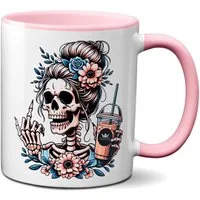 TASSENKING Tasse, Skull Frau mit Mittelfinger (FuckOff) und Kaffee / Rosa