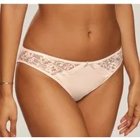 Nuance by Lascana Slip aus weichem Microtouch-Material mit Spitzeneinsätzen, Basic