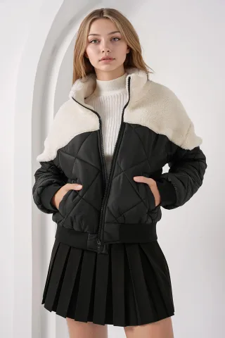 Kurze, texturierte Steppjacke mit Reißverschluss