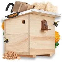 BEESI Insektenhotel Hummelhaus groß inkl. Vorbau und Wachsmottensperre, (Packung, 1-St., Hummelhotel inkl. Kapok, Nistkarton, Holzspäne), 32T x 26,8B x 31,5H cm