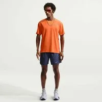 Nike Laufshirt M NK DF UV MILER SS mit reflektierenden Details, atmungsaktiv, schnell trocknend