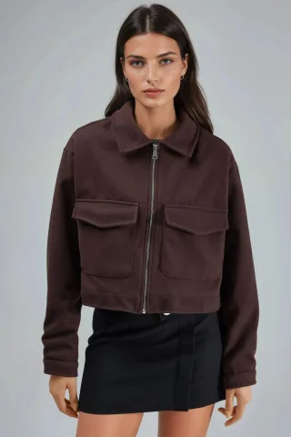 Kurze Gabardinejacke mit Reißverschluss und Tasche