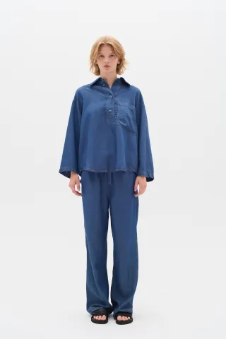 Blau