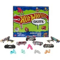 Hot Wheels Miniskateboard Hot Wheels Skate-Fingerboards 10er-Pack, Set HTP59 + 5 Paar Schuhe