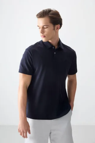Oversized Polo-Kragen T-Shirt