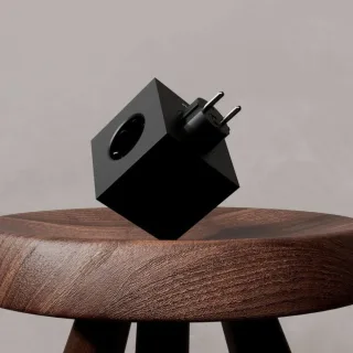 AVOLT Square 2 Mehrfachsteckdose mit zwei USB-C-Anschlüssen
