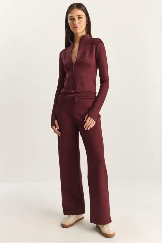 Jacke und gerade geschnittene Hose Zwei-Teiler Set