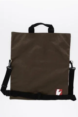 TwoTone Maxi Bag mit abnehmbarem Schultergurt in Grün