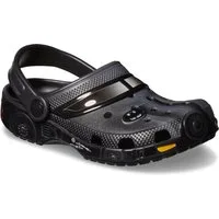 Crocs Batman Batmobile Classic Clog K Badesandale Hausschuh mit Fledermausflügel-Detail am Fersenriemen