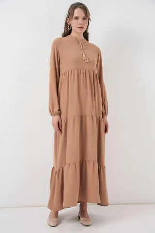 Maxikleid mit Schleifen-Detail