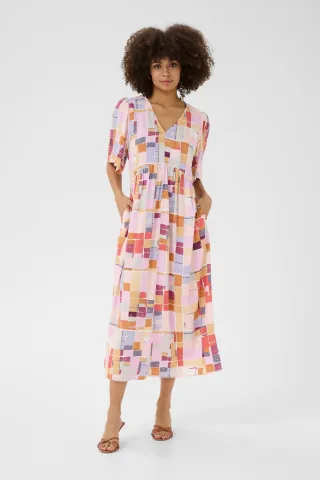 Kleid mit femininer Silhouette multicolour
