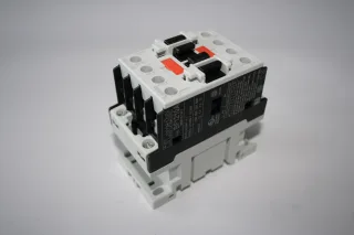 ELMAG Schütz 48 Volt (Nr. 15 Ladung) - 9505098