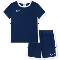 Nike Sportswear Sportanzug (2-tlg), für Kinder, 2-teiliges Set, unifarben mit Farbeinsatz