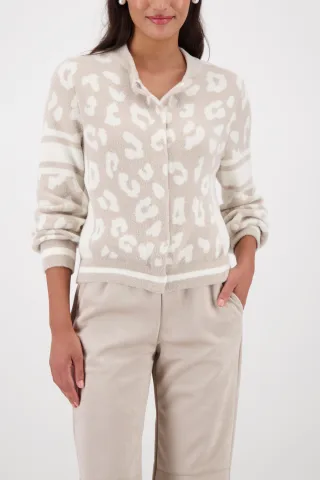 monari - Flauschige Strickjacke mit Leomuster off-white - Gr. - 36