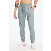 Fabletics Trainingshose The One Jogger (1-tlg) aus Performance-Stoff und mit Reißverschlusstaschen
