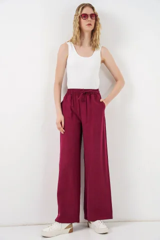 Hochtaillierte weite Hose mit Taschen