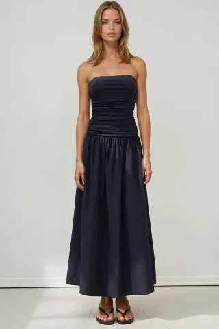 Halsloses Maxikleid Detail