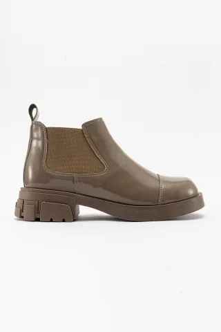 Cafune Lackleder Plateaustiefel