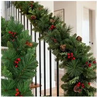 Arnusa Girlanden Weihnachtsgirlande Tannengirlande mit roten Stechpalmen Beeren 270 cm, Weihnachtsdeko Treppengeländer Deko Ilex