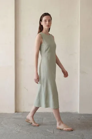 Rückenverzierter Midi-Kleid