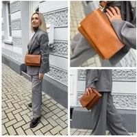 Corno d´Oro Schultertasche Damen Leder Klein Handmade Umhängetasche Echt Leder cognac, mit breitem verstellbarem Schultergurt, leichtes Gewicht von 370gr