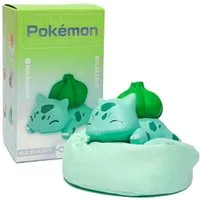 The Pokémon Company Sammelfigur schlafende Pokemon Figuren mit Kissen Sammlerstück Auswahl z.B Pikachu, Pikachu, Glumanda, Bisasam & co