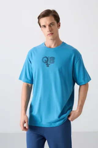 Übergroßes T-Shirt mit bedrucktem Logo und Rundhalskragen