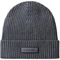 Calvin Klein Strickmütze PATCH CHUNKY RIB COTTON BEANIE mit Markenlogo