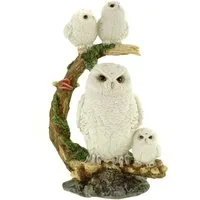 Vogler Dekofigur Schneeeulenweibchen mit 3 Jungen auf Ast 32 cm Uhu Eule Tierfigur bunt