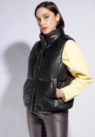 Wittchen Damen-Steppweste aus Kunstleder, schwarz