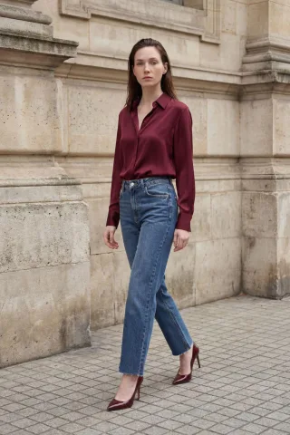 Hochtaillierte, knöchellange, gerade geschnittene Jeanshose