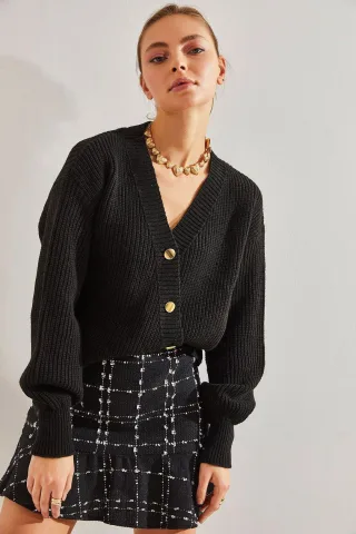V-Ausschnitt Kurzer Rippenstrickcardigan mit goldfarbenen Knöpfen