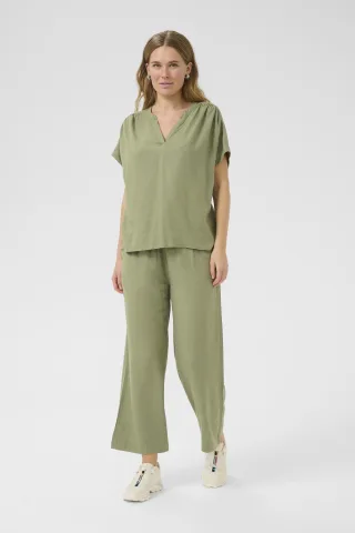 Kurzarm-Bluse Loose fit Oil Green