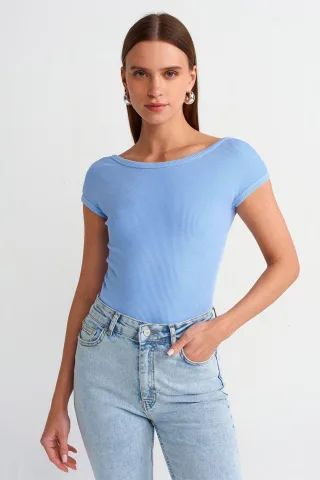 Damen Crop-Top mit Quadrat-Ausschnitt und Cut-Out