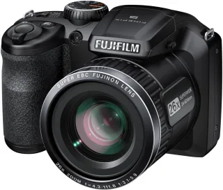 Fujifilm Finepix S4300 [14MP 26-fach opt. Zoom 3"] schwarz