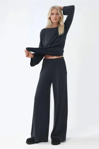 Gerade geschnittene Pull-On-Hosen