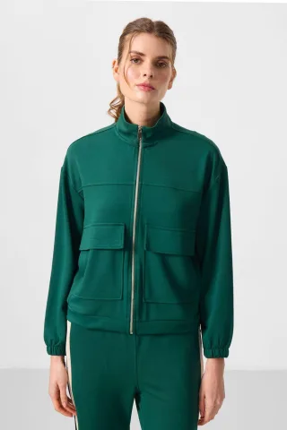 Übergroßer Cropped Stricktop mit Reißverschluss am Hals