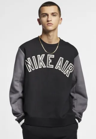 Nike Air Fleece Crew Sweatshirt in Schwarz