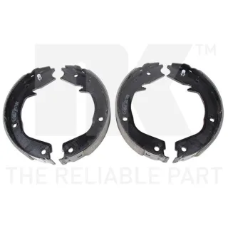 NK Bremsbackensatz hinten Mitsubishi Pajero 3 4