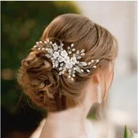 MOPUEA Diadem Haarschmuck aus Weißen Blumenimitationsperlen Hochzeit Haarkamm 15*8cm