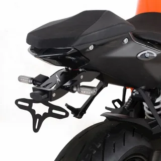 R&amp;G Kennzeichenhalter Heckumbau KTM Super Duke 1290 R /RR Bj.2020-2025 Black Edition eintragungsfrei
