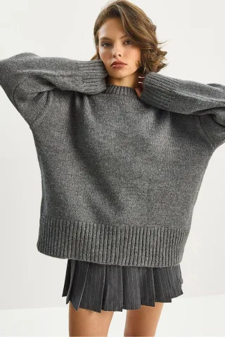 Texturiertes Oversize-Strickpullover mit Rundhalsausschnitt