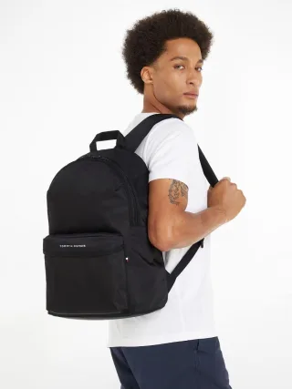 Tommy Hilfiger - Gepolsterter Rucksack mit Logo schwarz - Gr. - OS