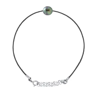 Armband Love Links aus gedrehtem Nylon in der Farbe SCHWARZ, verziert mit einer echten Tahiti-Zuchtperle im Kreis von 8-9 mm