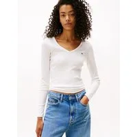 Tommy Jeans Langarmshirt TJW SLIM ESSENTIAL RIB V LS mit Logostickerei
