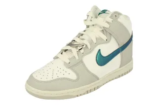 Nike Damen Dunk Hi FLS Sneakers