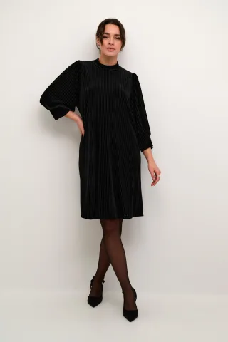 Kleid Regular fit black