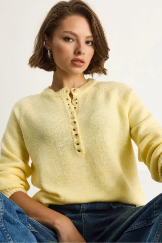 Knopfkragen Lässig Sitzender Strickpullover