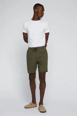 Shorts Gerade Passform olive