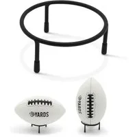 40YARDS Basketballständer American Football Standfuß / Ballständer aus Metall – 3-Bein Halterung, Ø10 cm, Mattschwarz – Rutschfest mit Gumminoppen